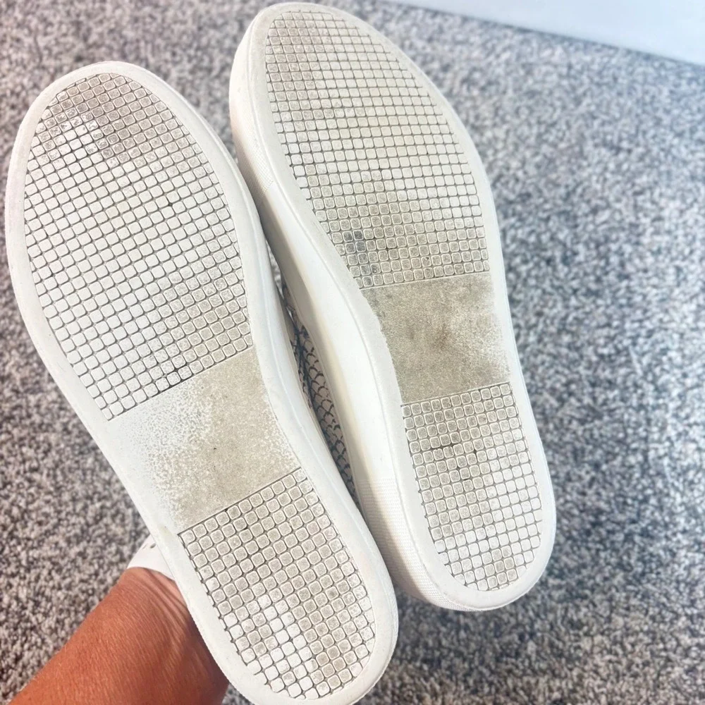 Steve Madden Gills Snakeskin Platform Slip On Sneakers Grey Cream comfy 9.5